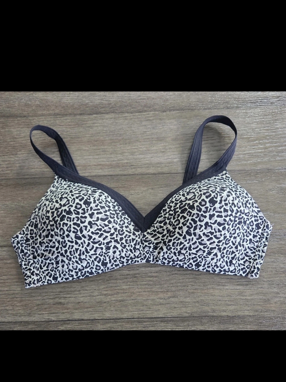 Warners Bra Style 2055 Wire Free 36C Leopard Print Invisible Bliss